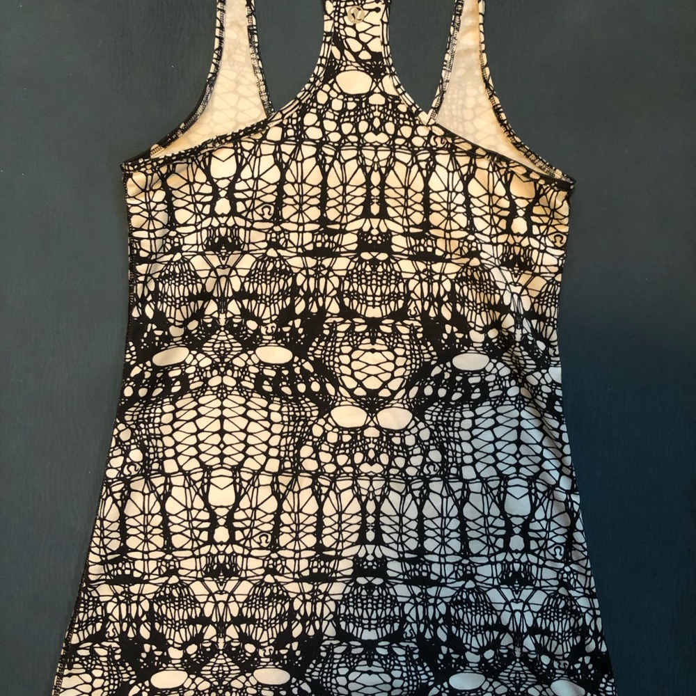 Lululemon Racerback Tanktop - Picture 2 of 5